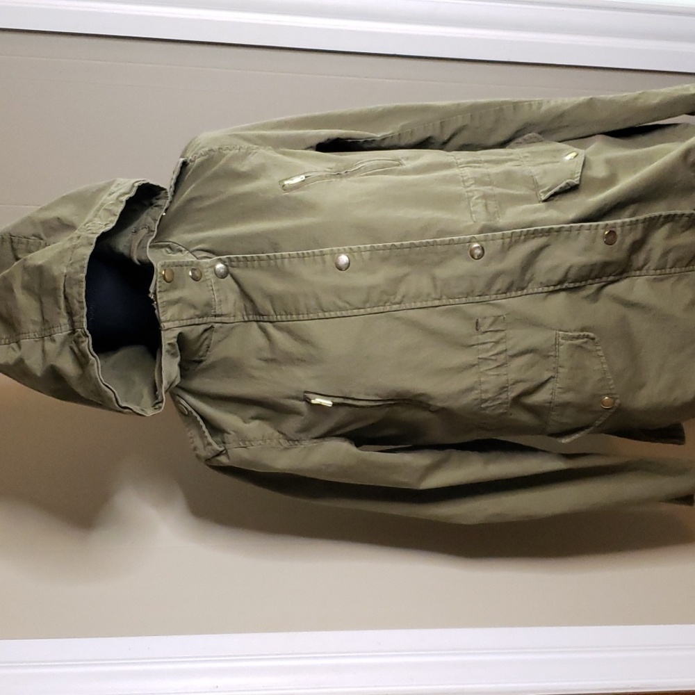 Love Tree Green Hooded Green Jacket with Zipper and Snaps Size Small